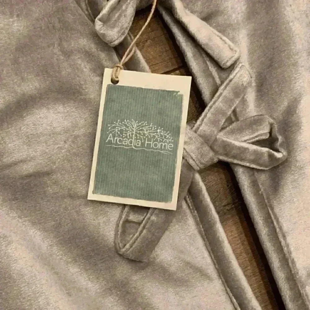 Acadia Home Silver Branch Tree Skirt